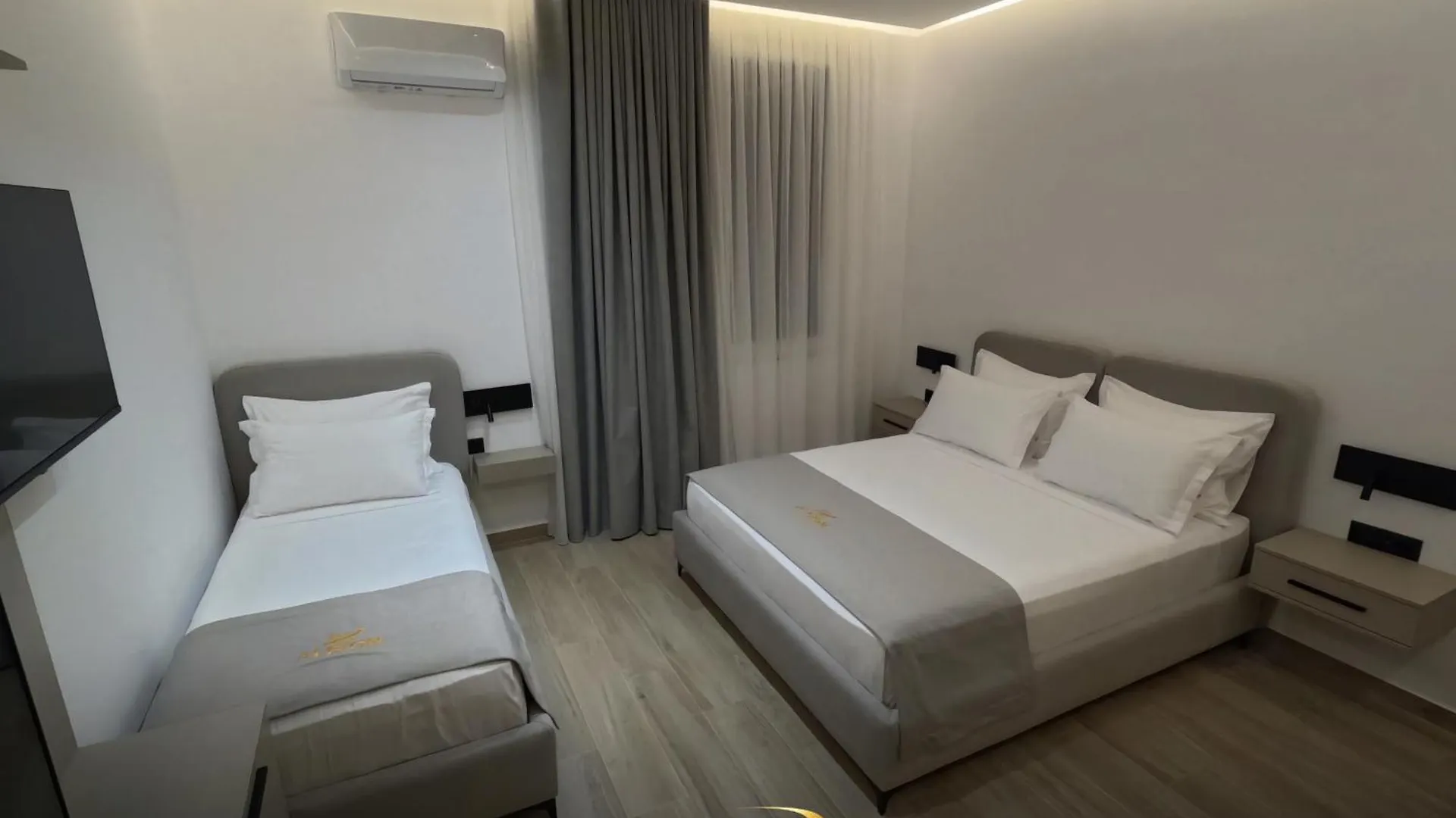 Villa Guesthouse Albion Лежа 0*,  Албания
