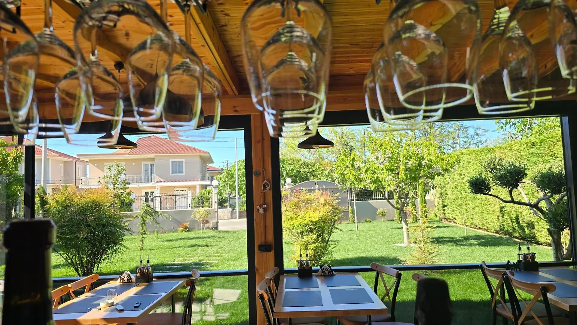 Villa Guesthouse Albion Лежа Албания